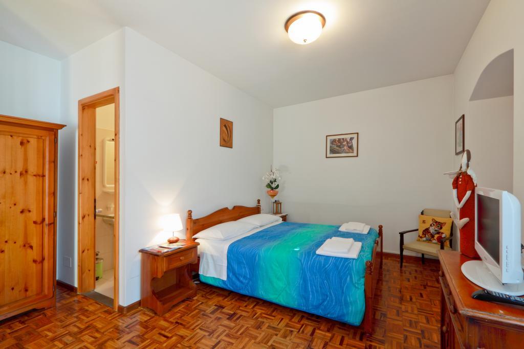 Albergo Alle Alpi Comeglians Rum bild